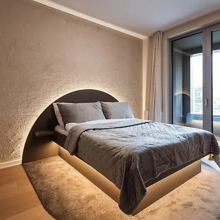 Sky Park Luxe Living Appartamento